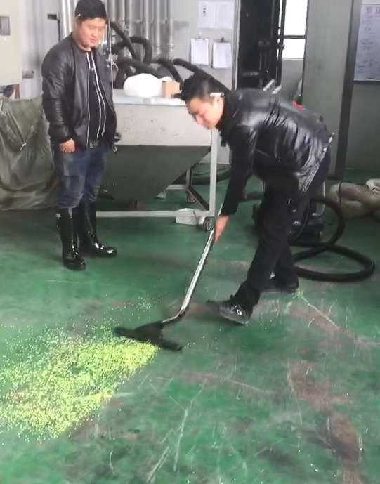 常州某智能科技有限公司選購御衛(wèi)仕吸塵吸水機 常州某智能科技有限公司選購御衛(wèi)仕吸塵吸水機