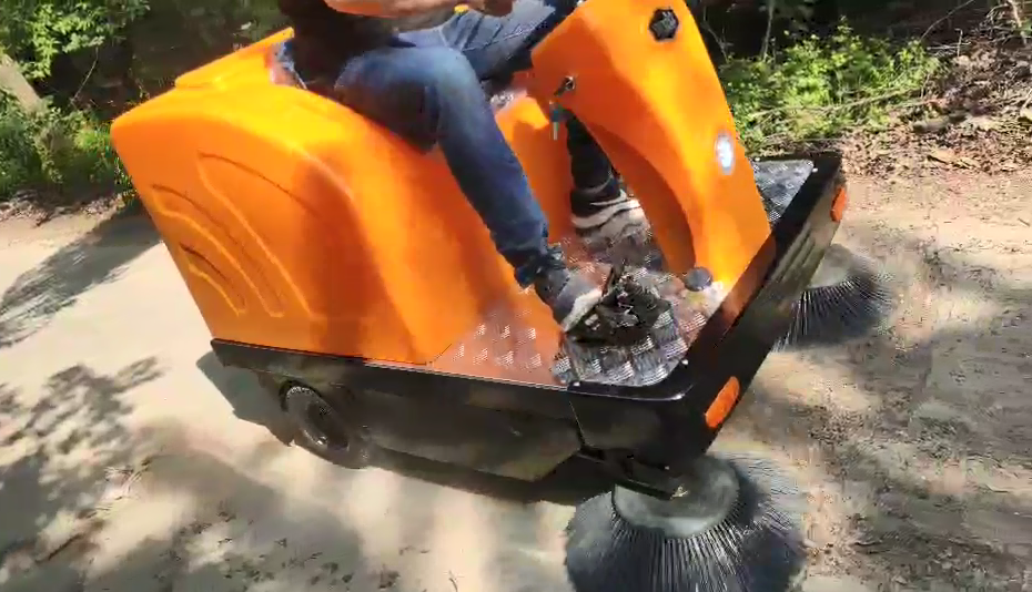 使用掃地機(jī)的一些注意事項 使用掃地機(jī)的一些注意事項